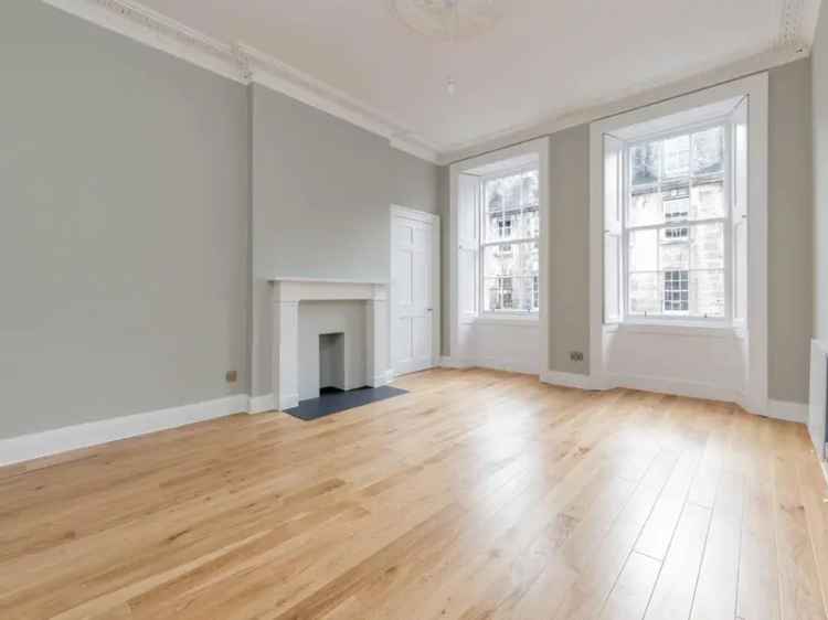 3 Bedroom Flat to Rent in Edinburgh City Centre