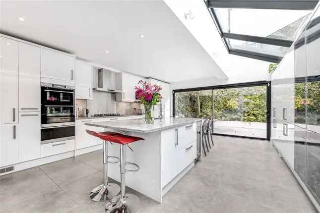 5 Bedroom Victorian House for Sale in London SW6