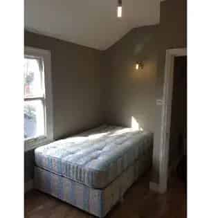 1 Bedroom Flat 49m² London - Newly Refurbished