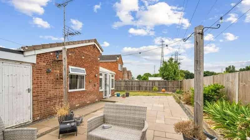 2 Bed Detached Bungalow For Sale