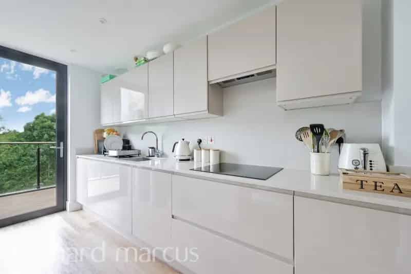 Spacious Park View Apartment with Modern Amenities