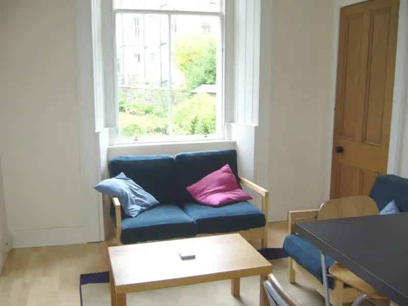 3 Bedroom Flat to Rent Morningside