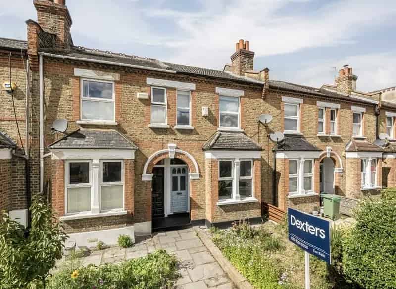 Three Bedroom Victorian Terrace House West Facing Garden Chain Free