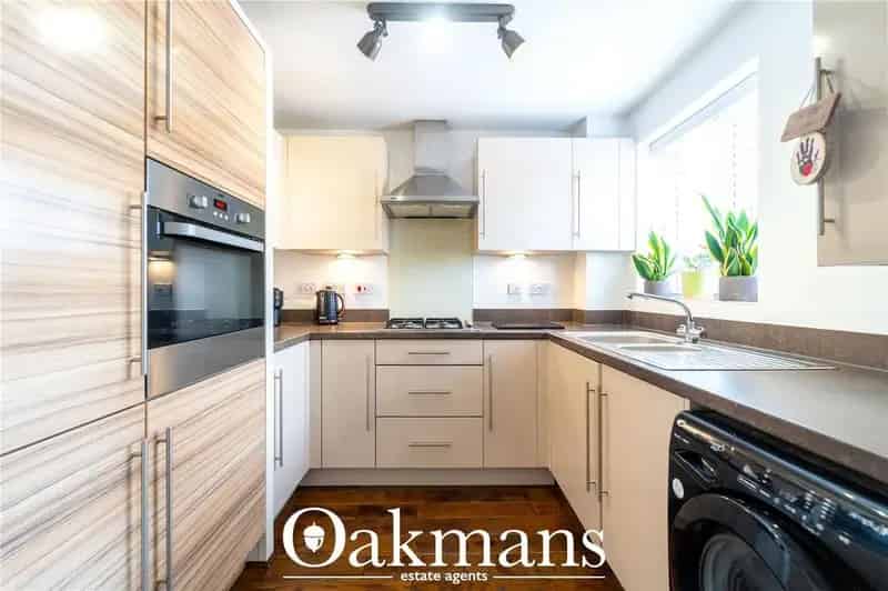 2 bedroom end of terrace house for sale