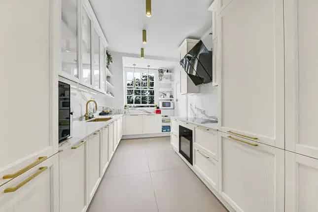 Flat for sale in Avenue Road, London NW8