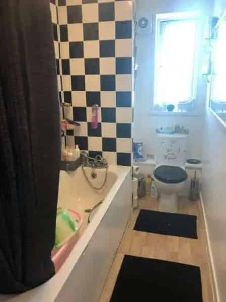 New Kitchen & Bathrooms, Family-Friendly Home Near School & Transport