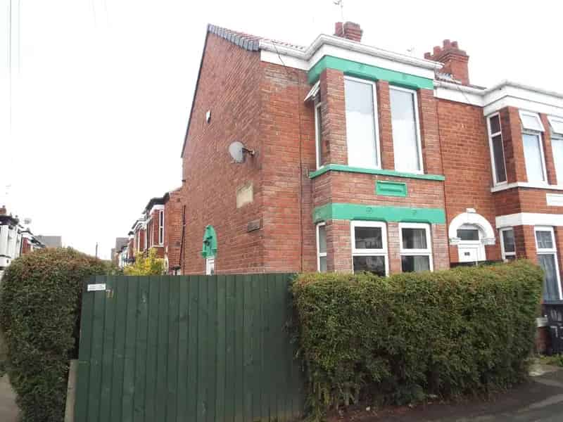 2 Bedroom End of Terrace House for Sale