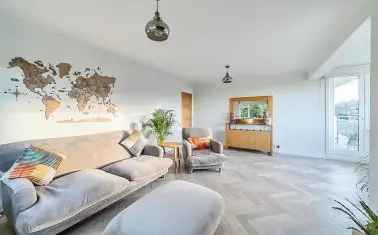 Flat For Sale in Torquay, England