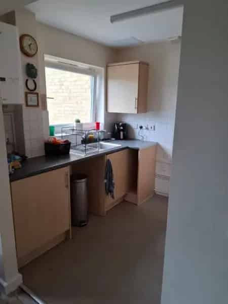 1 Bedroom 2nd Floor Flat
