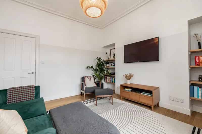 Rosemount One-Bedroom Apartment - Modern, Stylish, and Convenient