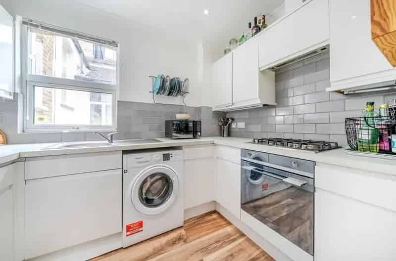 2 Bed Flat for Sale Hither Green