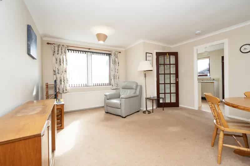 Spacious One Bedroom Bungalow in Westhill