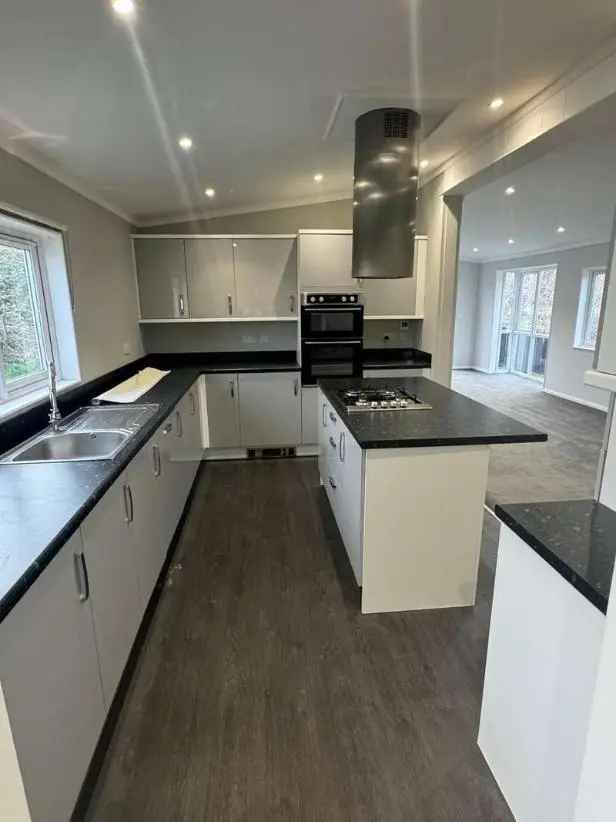 2 Bed Park Home for Sale