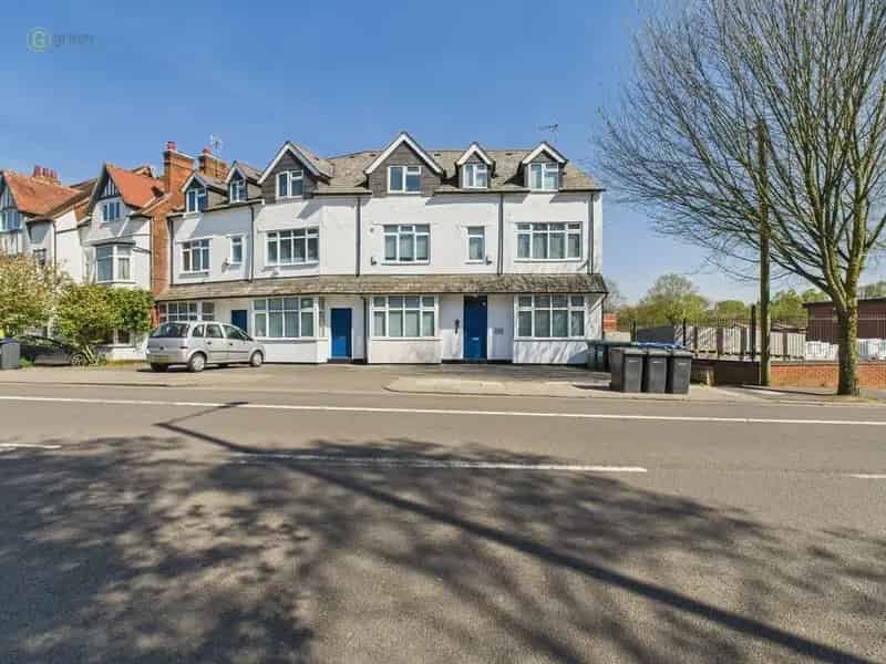 2 Bedroom Flat for Sale