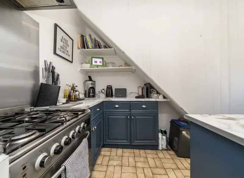 2 Bedroom Flat in Victorian Conversion with Private Garden
