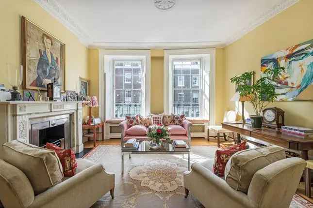 Maisonette for Sale in Elizabeth Street London SW1W