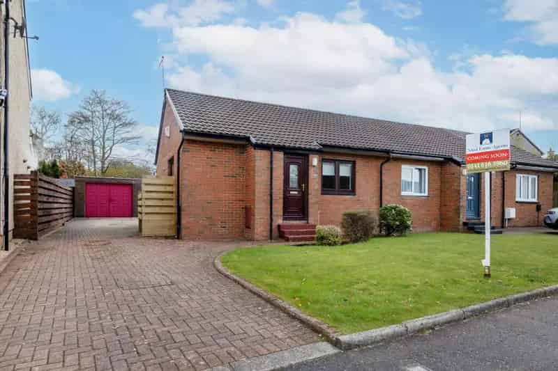 1 Bedroom Semi Detached Bungalow Newton Mearns