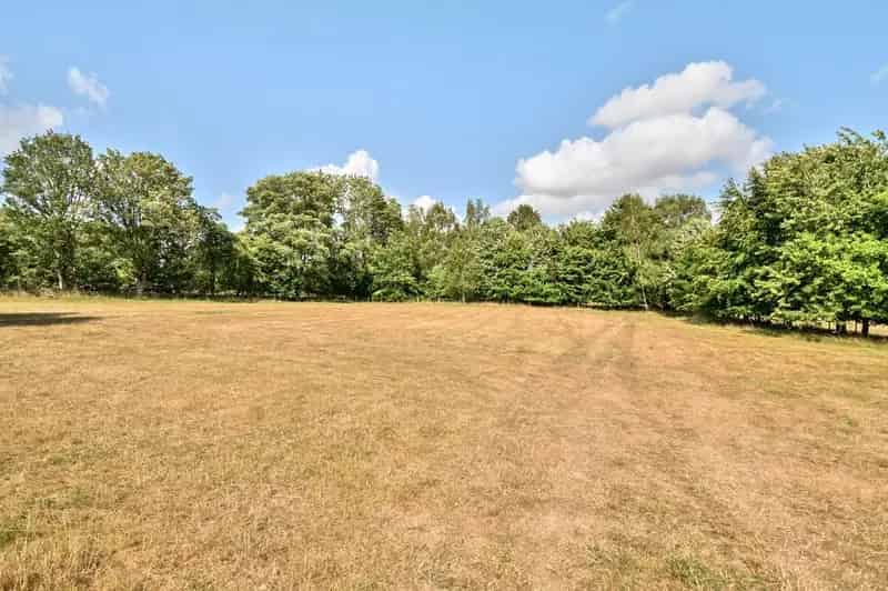 6 Bedroom Detached House for Sale in Soberton Meon Valley