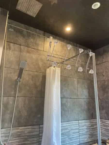 Two Bed End Terrace House New Bathroom Eco Boiler Large Garden