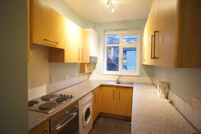 4 bedroom Flat
 To Let