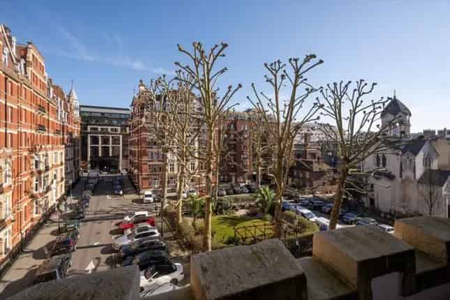 3-Bedroom Flat for Sale in Iverna Court Kensington W8