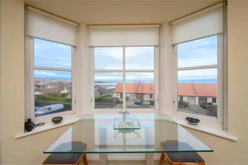 2 Bed Flat Dunbar East Beach Views Modern Development