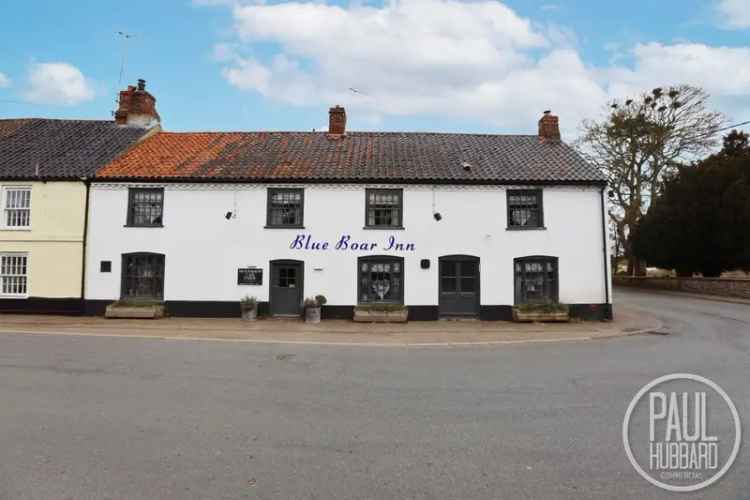 Blue Boar Inn: 7-Bedroom B&B with Cottage in Great Ryburgh