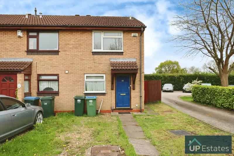 2 Bedroom End Terrace House to Rent Available Immediately