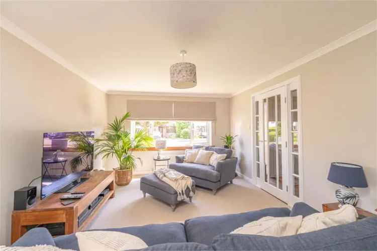 4 Bed Detached House with 2 Reception Rooms Kirkliston