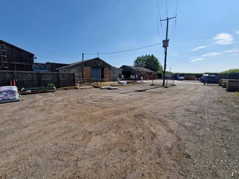 Warehouse and Office Complex TO LET - Secure Site
