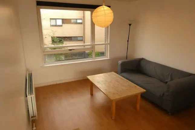 Flat to rent in Charlotte Street, Glasgow G1