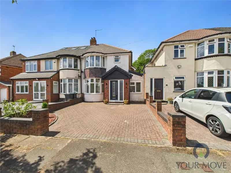 3 Bedroom Semi-Detached House for Sale