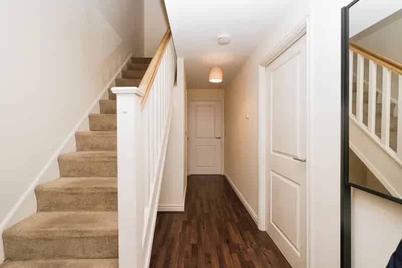 Four Double Bedroom House in Cressington Heath