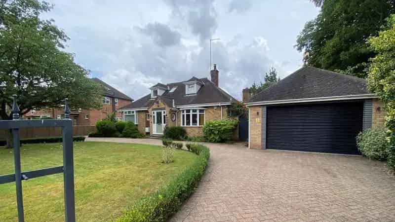 3 Bedroom Detached Bungalow for Sale in Hull