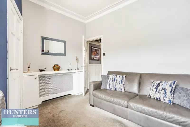 3 Bedroom House For Sale Spacious Kitchen Family Home
