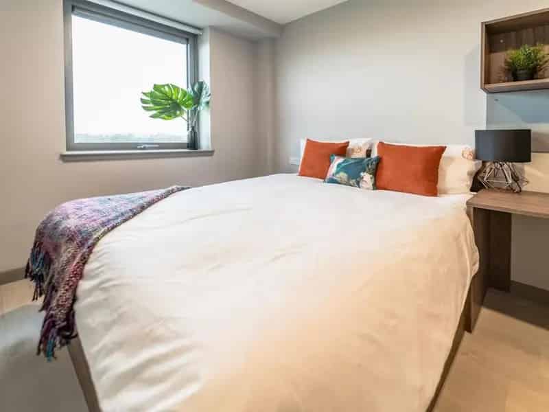 1 Bedroom En Suite Student Flat Glasgow G11
