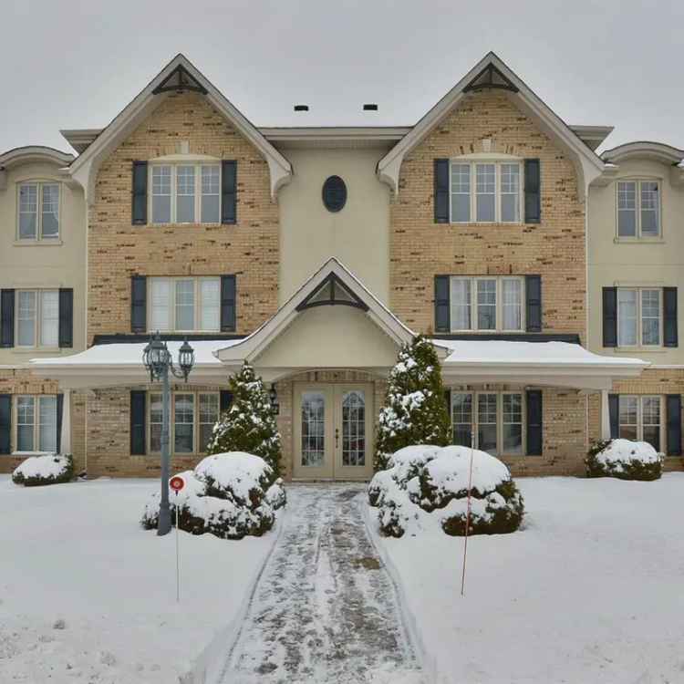 Luxurious Condo for Sale in Blainville