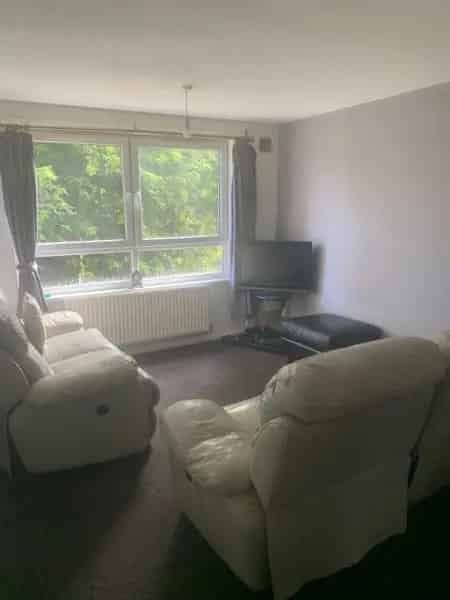 1 Bed Flat Near Elizabeth Line West Thamesmead