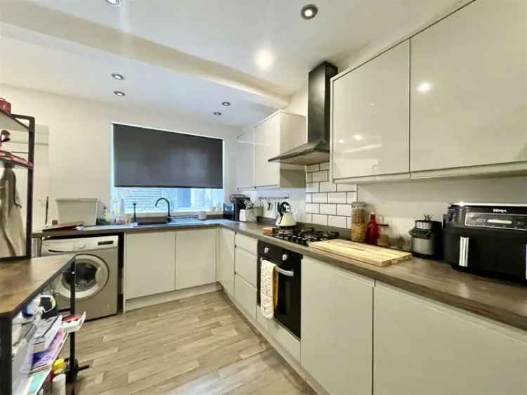 2 Bedroom Terraced House for Sale in Thornton Village