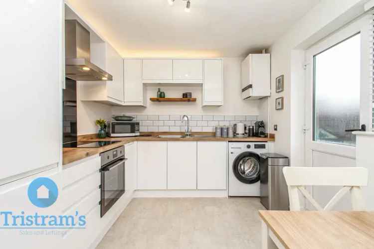 2 Bedroom Semi-Detached House to Rent