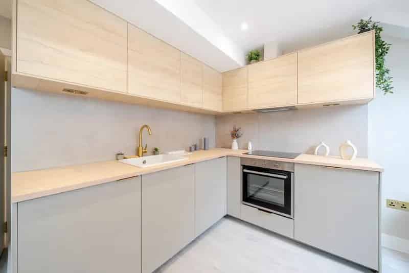 Flat For Sale , London, England