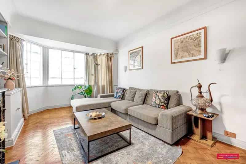 Modern 2-Bedroom Flat near Hyde Park