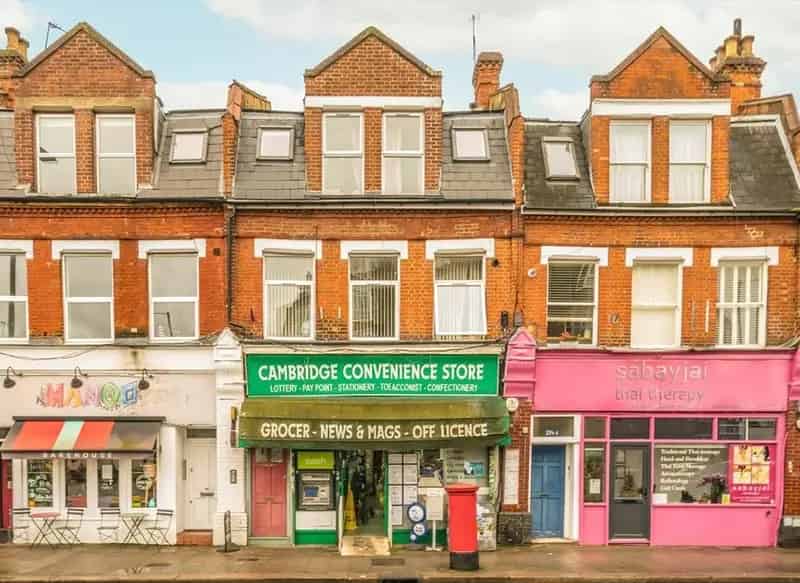 Stylish 1-Bed Apartment near Richmond Bridge East Twickenham