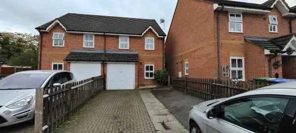 3 Bedroom Semi-Detached House with Garage