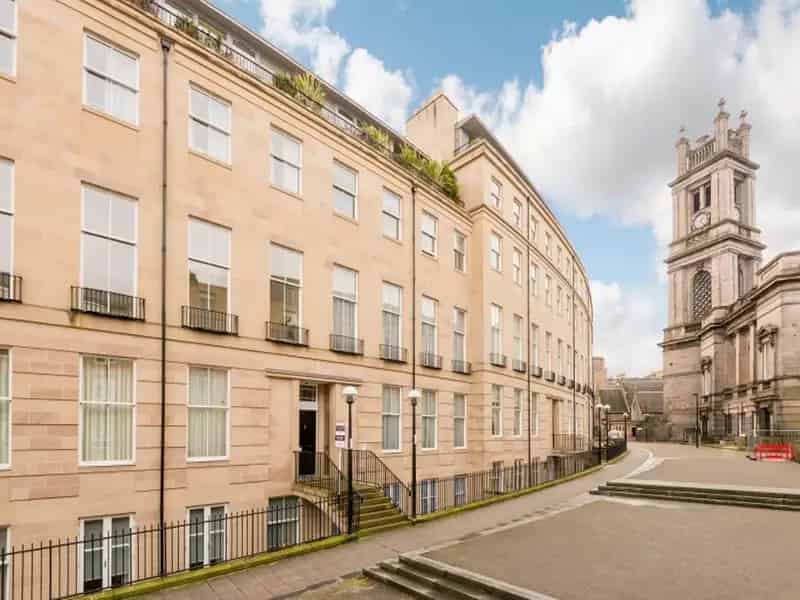 2 Bedroom Flat to Rent