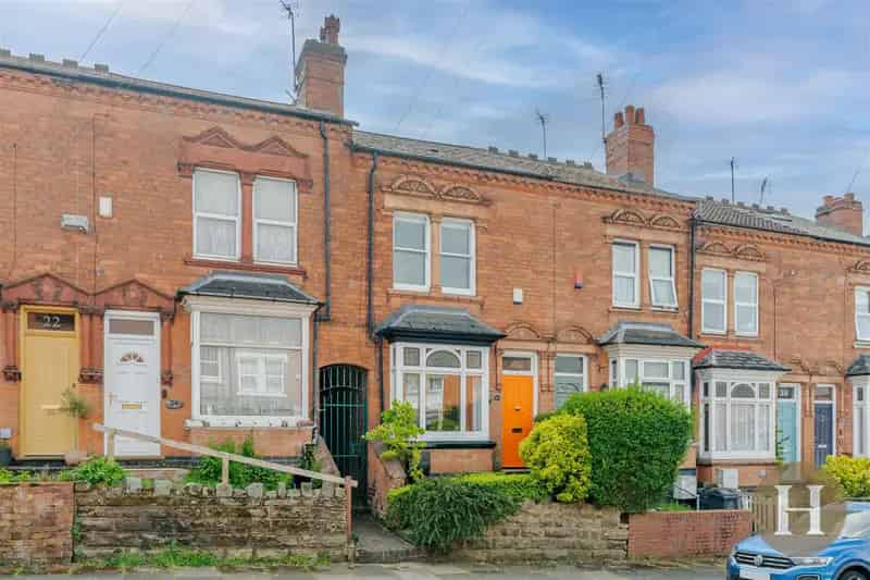 2 Bedroom Terraced House to Rent