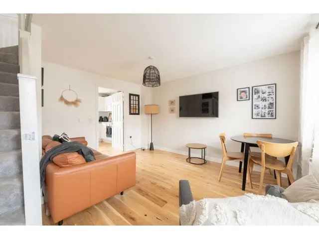 2 Bedroom Terraced House for Sale Near QMU and A1