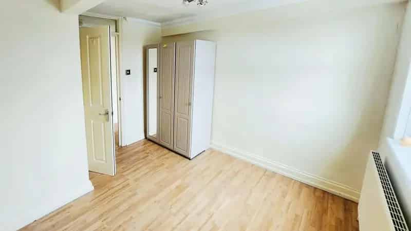 1 Bedroom Apartment to Rent Brighton City Views No Deposit Option