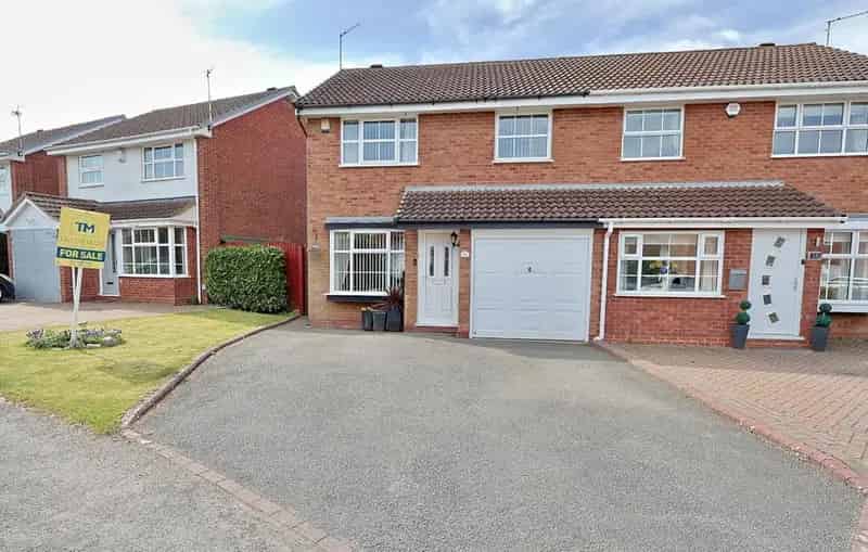 3 Bedroom Semi Detached House For Sale