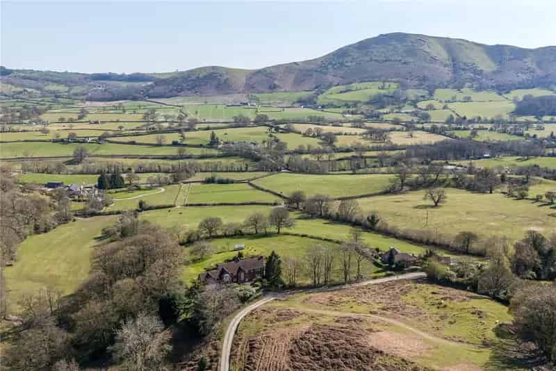 5 Bedroom Detached House for Sale in Inwood All Stretton
